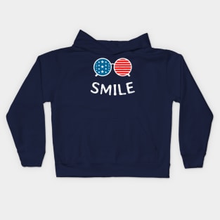 Vintage USA Flag Smile Sunglasses Kids Hoodie